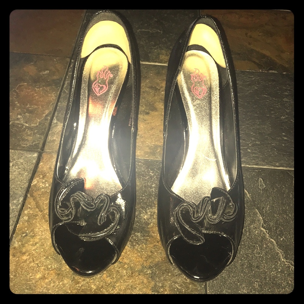 Sexy Black Patent Heels